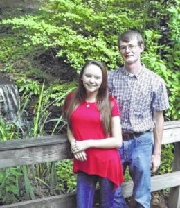 Newell, Hensley to wed