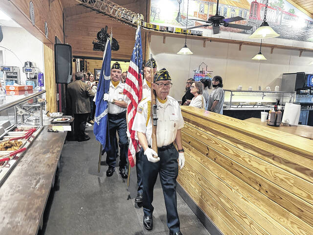 131850161_web1_Barry-leading-Honor-Guard
Barry Harrow leads the Post 52 Honor Guard recently at a local luncheon. They will also be performing at the Easley Veterans Day Parade.
Jeff Holt | The Easley Progress