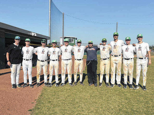 Chess and baseball: A good mix for Davenport